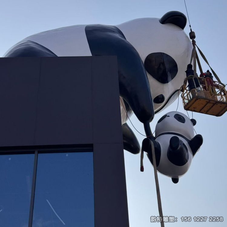 大型熊貓雕塑安裝實拍圖 現貨款式多樣也支持定制